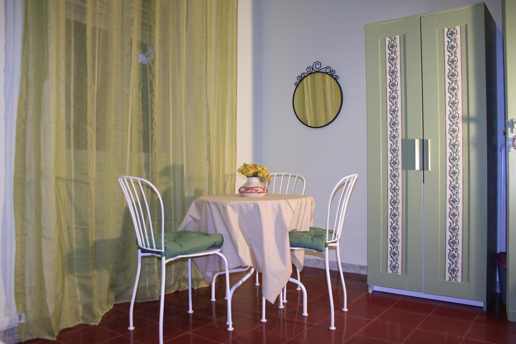 特莱索莱尔加尔巴特拉住宿加早餐旅馆 罗马 客房 照片